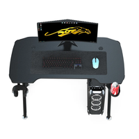 Bureau de jeu moderne Wquantum en métal RGB avec surface en bois et porte-gobelet, design en Y pour les styles de course e-sport