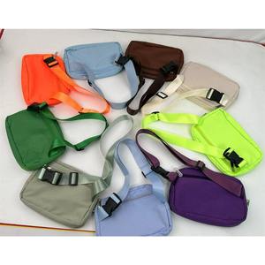 Borsa a Tracolla in Nylon Marsupio <span class=keywords><strong>da</strong></span> Donna Borsa <span class=keywords><strong>da</strong></span> <span class=keywords><strong>Cintura</strong></span> Personalizzata Piccola con Cerniera Marsupio <span class=keywords><strong>da</strong></span> <span class=keywords><strong>Uomo</strong></span> alla Moda in Poliestere - Product Image 6