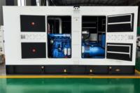 Vente chaude groupe électrogène diesel 490KW 500KW 600KW triphasé quatre fils insonorisé générateur diesel silencieux à vendre