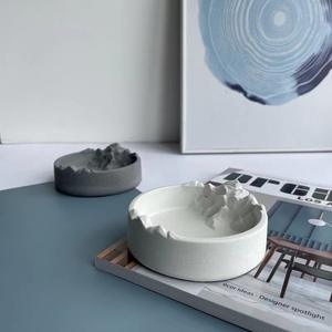 Cenicero Redondo de Metal con Diseño Novedoso de Montaña Nevada, Tamaño Estándar, para Uso Doméstico, Número de Patente 1, Hecho en China - Product Image 5