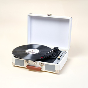 Tocadiscos portátil de vinilo con maleta de cuero vintage, directo de fábrica, con altavoz incorporado y audio BT para decoración del hogar y música. - Product Image 1