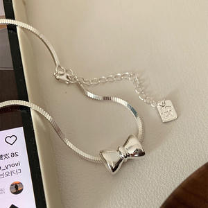 Delicado Collar de Cadena de Serpiente Espiga de Acero Inoxidable Chapado en Oro de 18K, Joyería Impermeable para Mujer - Product Image 1