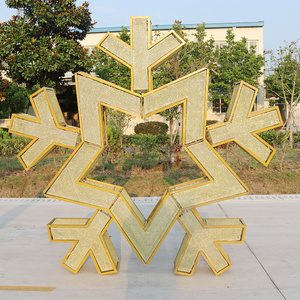 Đèn trang trí LED hình bông tuyết lớn 3D với các tùy chọn màu trắng mát hoặc trắng ấm có thể tùy chỉnh - Product Image 2