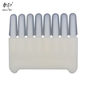 Apiculture reine abeille gelée royale stylo grattoir 8 rangées doigts trous marchandises <span class=keywords><strong>Kit</strong></span> d'élevage outils pour apiculteur fournitures - Product Image 2