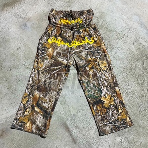 Pantalones Jogger Baggy de Camuflaje Real Tree Personalizados OEM de Alta Calidad con Pedrería Pesada y Doble Cintura Alta para Hombre - Product Image 1