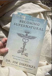 Libro 'Becoming Supernatural' de Dr. Joe Dispenza: Mentalidad, Meditación, Sanación Espiritual y Transformación Personal en Venta - Product Image 4