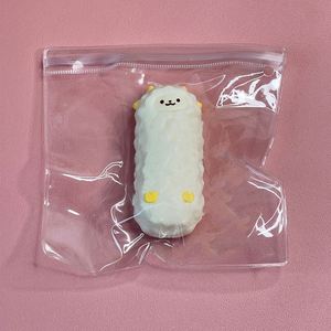 Jouets à presser en silicone de qualité alimentaire, bâtonnets de fromage agneau et lapin réalistes de 9 cm, jouets anti-stress pour enfants de 5 à 7 ans, cadeau pour les 6 ans et plus - Product Image 2