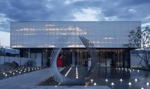 Panneau de mur-rideau perforé en aluminium avec revêtement en poudre pour usage extérieur - Product Image 5