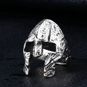 Anillo de Casco Espartano de Acero Inoxidable 316L Impermeable para Hombre, Tono Plata Antigua, Estilo Atrevido, Oscuro, Rebelde, Motero, Punk, Gótico - Product Image 1