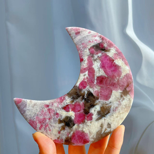 Nuova Luna in Tormalina Rosa, Cristallo Naturale per Guarigione Reiki, Bestseller in Pietra Artigianale per Decorazione Casa - Product Image 1