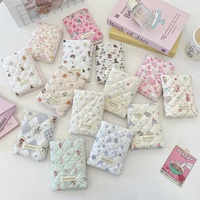 Porte-passeport de voyage imprimé en relief avec motif de fleurs pressées, design simple, étui de protection pour cartes d'identité internationales, sac pour couple