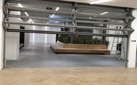 Automatic Vertical Folding Movable Modern Motorized Retractable Glass Walls Hospital/School Interior Door Lifting Partition