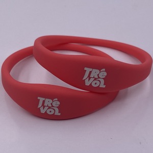 สายรัดข้อมือซิลิโคนนุ่มกันน้ำแบบปรับได้ GSC สำหรับเด็ก พร้อมระบบ RFID - Product Image 3