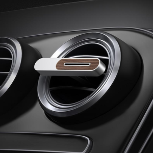 Désodorisant de voiture au design personnalisé de luxe Aromathérapie Moitié alliage d'aluminium Moitié bois Parfums différents Ventilation en vrac Voitures parfumées - Product Image 2
