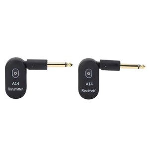 Le récepteur-émetteur sans fil A14 est compatible avec divers instruments de musique et est doté d'un adaptateur pliable. - Product Image 5