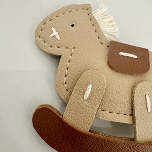 Barrettes en cuir PU pour enfants, motifs animaux et fruits, faites <span class=keywords><strong>à</strong></span> la main, mignonnes, pour bébés filles et tout-petits, vente en gros OEM - Product Image 3
