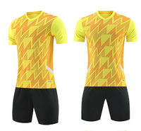 Großhandel Replika Vereins-Fußballtrikot Schnelltrocknende Fußballkleidung Atmungsaktives Fußballtrikot für Erwachsene Fans