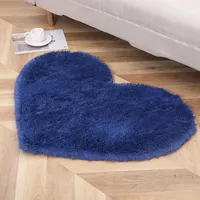 Tapis de luxe en forme de cœur en velours PV, tapis à poils longs en peluche, fabriqué à la machine, pour chambre à coucher, salon, balcon, décoration