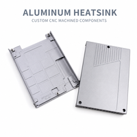 Dissipateur thermique à ailettes en aluminium anodisé argenté sur mesure, fabriqué par le producteur, livraison rapide pour système d'automatisation
