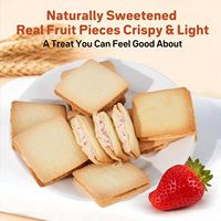 Biscuits sandwichs croustillants fourrés aux fraises lyophilisées, emballés individuellement, marque privée OEM, vente en gros, biscuits en-cas