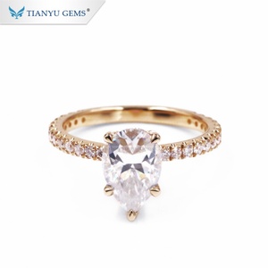 Tianyu Gems Pear Diamond Ring Las mejores piedras de moissanita con anillos de oro amarillo de 14K 18K para boda - Product Image 3