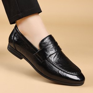Mocassins en cuir noir pour hommes, chaussures habillées à enfiler, pour le bureau et la carrière, semelle souple et respirante, pour jeunes de 18 à 40 ans - Product Image 3