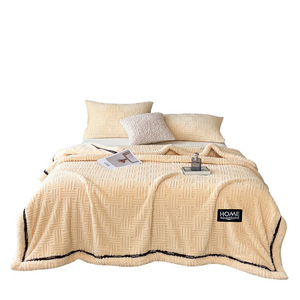 Coperta in Fibra di Poliestere Stile Europeo, Tinta Unita, Trapuntata, Invernale, Ispessita, Leggera, in Pile Corallo, per Divano, Letto, Dormitorio, Ufficio - Product Image 1