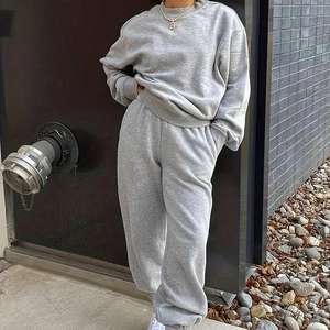 Ensemble <span class=keywords><strong>de</strong></span> vêtements <span class=keywords><strong>de</strong></span> sport pour femmes avec logo personnalisé, 100% coton, haut à col rond et <span class=keywords><strong>pantalon</strong></span> décontracté, ensemble deux pièces surdimensionné pour femmes - Product Image 3