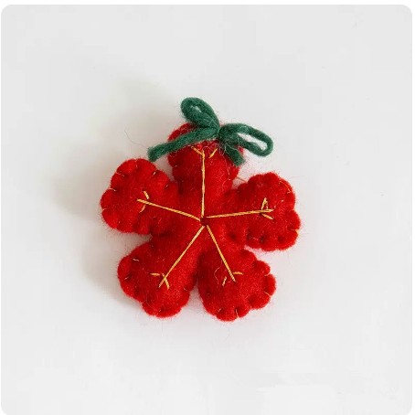 Couronne cousue main rouge
