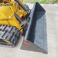 Minipala cingolata CAT 299D3 usata ad alte prestazioni per lavori agricoli, paesaggistici, demolizioni e costruzioni in spazi ristretti
