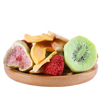 Gefreeze-droogde gemengde noten en vruchten, gefreeze-droogde vruchtchips, puur gefreeze-droogd fruit in polyzak