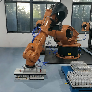 Robot KR 300 R2700-2, en Combinación con Pinzas No Estándar, Logra un Manejo Estable y Eficiente, Trabajo de 6 Ejes - Product Image 5