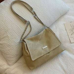 Sac à Bandoulière à Chaîne en Cuir Texture Daim avec Boucle en Métal pour Femme - Product Image 2