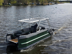 เรือยอชท์สปอร์ตหรูหรา ปี 2024 พร้อมเทรลเลอร์อลูมิเนียม เครื่องยนต์แบบ Pontoon B สำหรับตกปลา - Product Image 2
