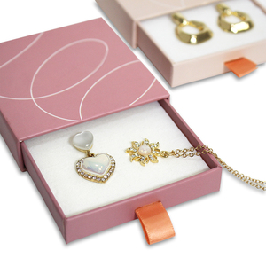 Sang Trọng Hộp Đồ Trang Sức Bao Bì Thân Thiện Với Môi Hội Đồng Quản Trị Tùy Chỉnh Với Logo Đồ Trang Sức Đồ Trang Sức Hộp Các Tông Và Hộp Cho Đồ Trang Sức Đóng Gói - Product Image 3