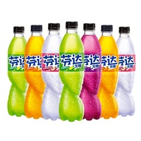 Boîte complète en gros de boissons gazeuses aromatisées aux fruits, snacks exotiques, boissons Fanta, Pepsi, Coca-Cola 500 ml