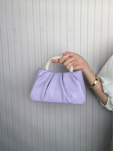 Trendy Pearl Handle Pleated Cloud Handbag Soft PU Leather Messenger Bag Single <b>Strap</b> <b>Shoulder</b> Bag Women Temperament - Product Image 4