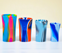 Fabricant Glow Dark Sustainable Mix Color Tasse d'entraînement en silicone pour les tout-petits Sports de plein air et fêtes-Tasses à thé et soucoupes