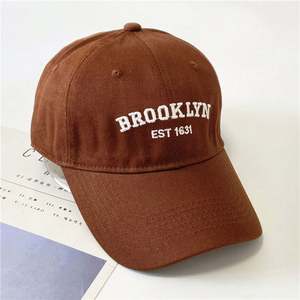 Gorras de Béisbol Unisex al por Mayor con Logotipo Bordado en 3D - Estilo Deportivo, Tela de Algodón Transpirable y Cómoda, Hebilla Dorada de Cobre, Personalizable - Product Image 4