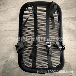 Sac à dos d'extérieur noir respirant 30x43x9cm avec soutien lombaire pour le sport et les voyages - Product Image 2