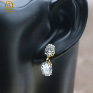 Pendientes Clásicos de Corte Ovalado, Personalizados en Oro de 10K, 14K o 18K, con Dos Diamantes, Diseño de Lujo, Certificación IGI, Color D, Claridad VVS, Diamante de Laboratorio - Product Image 4