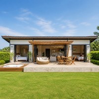 Maison d'été préfabriquée isolée, structure en acier léger, cabane mobile pour les vacances dans le jardin
