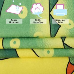 Microfiber कस्टम प्रिंट कार्टून 100% पॉलिएस्टर Hooded पोंचो बच्चों Hooded समुद्र तट स्नान तौलिया - Product Image 4