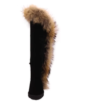 Vente en gros OEM/ODM directe d'usine Bottes de neige noires pour femmes au-dessus du genou en fausse fourrure double face en peau de mouton doublure chaude en peluche