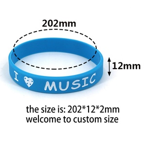 Bracelet en silicone personnalisable avec logo Youmigift, bracelet en caoutchouc coloré pour fête musicale, concert, utilisation promotionnelle - Product Image 4