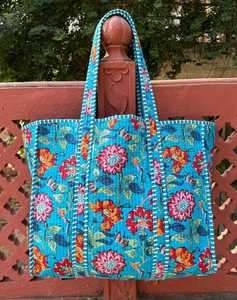 Bolsa de Mano Ecológica Acolchada de Algodón con Estampado de Bloques, Estilo de Vida Sostenible, para Compras, Viajes, Bolso de Hombro - Product Image 1