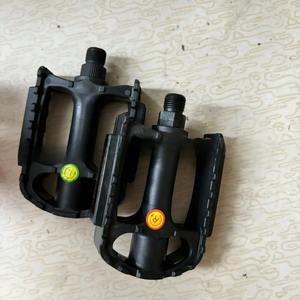 Pedales de Carretera Ultraligeros al por Mayor, Plataforma Antideslizante de Plástico para Pies, Accesorios Estándar para Bicicletas de Montaña, Universales - Product Image 5