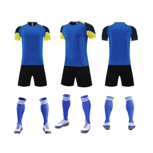 Camiseta de Fútbol Clásica Transpirable de Secado Rápido al por Mayor, Manga Corta, Personalizada, 100% Poliéster, Ropa de Entrenamiento de Fútbol de Alta Calidad - Product Image 5