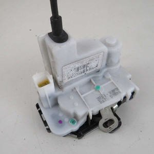 Serrure de porte avant droite 51785918 Fiat 500 Mk1 2006-2015 d'occasion (53001) - Product Image 1