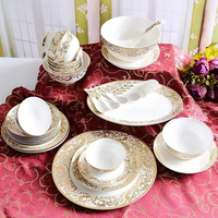 Vente en gros de bols et d'assiettes en céramique ornée d'or exquis personnalisés pour une cuisine raffinée